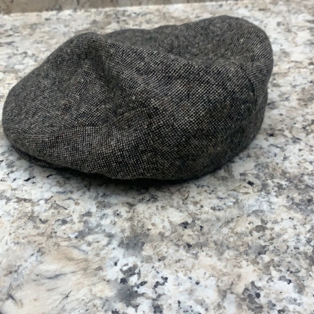 Hat - Picture 3 of 4